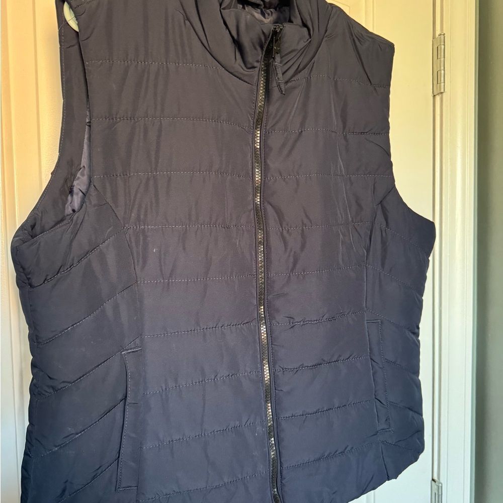 Navy Aeropostale Puffer Vest Size XXL